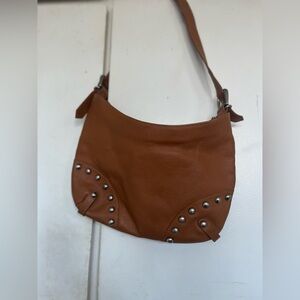 Classic Brown Leather Shoulder Bag - Sleek Everyday Hobo